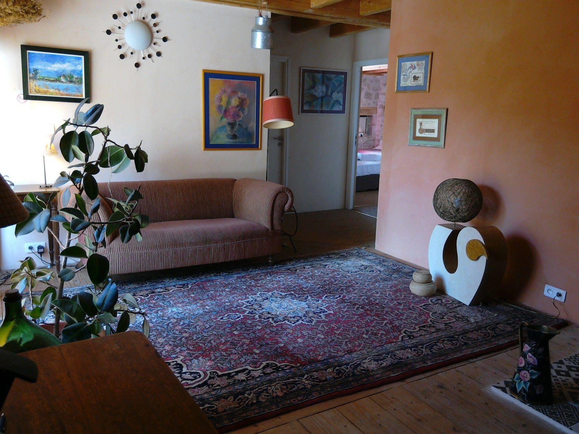 Bed and Breakfast Bout De Cote Lacam-dʼOurcet Exterior foto